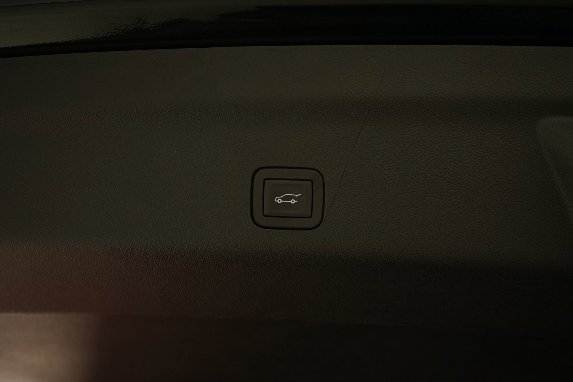 Used 2026 Cadillac Escalade ESV V image 41