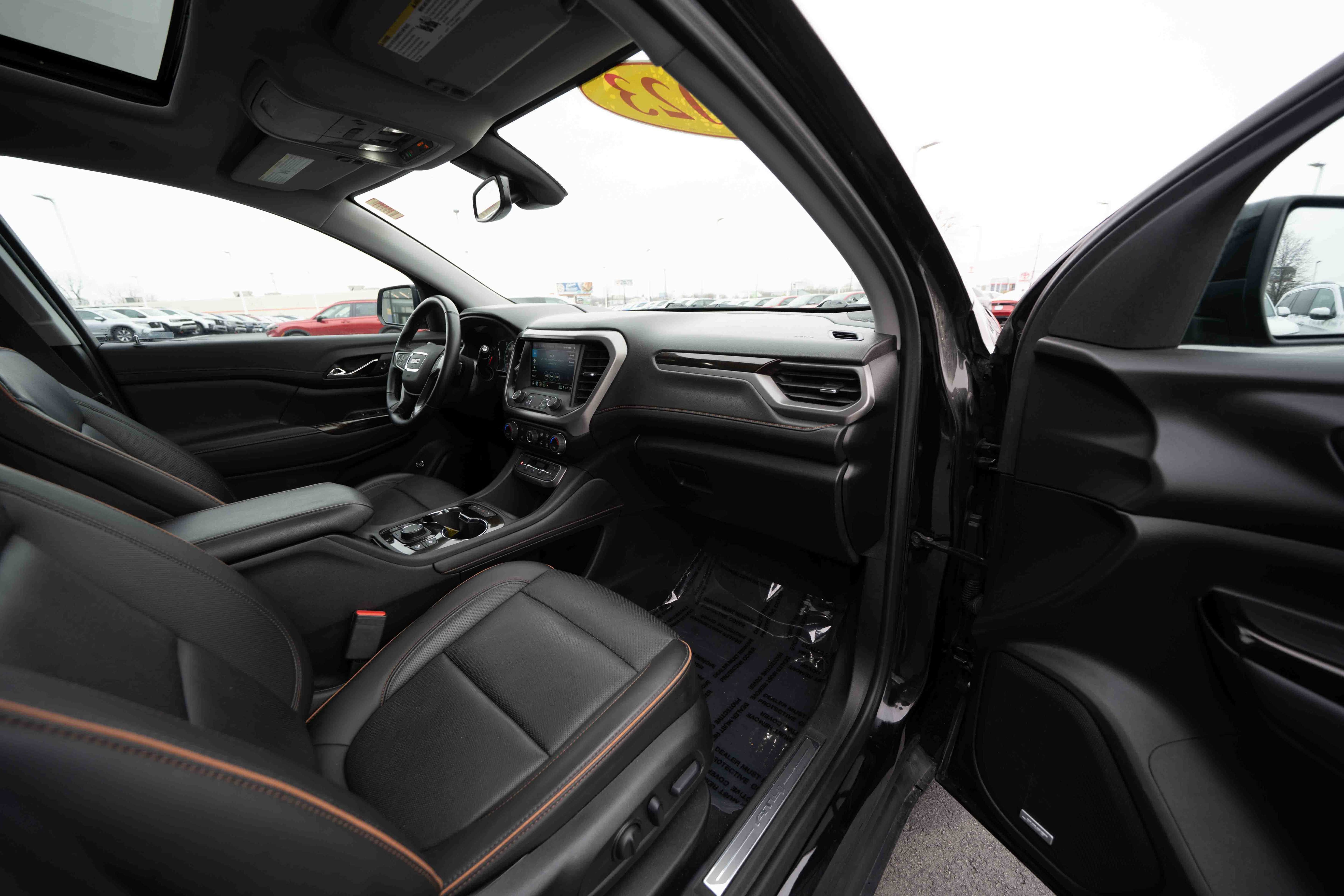 Used 2023 GMC Acadia AT4 w/ Technology Package image 26