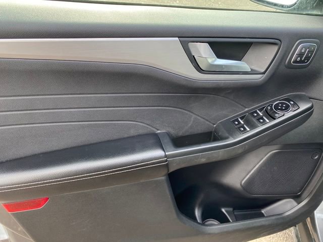 Used 2023 Ford Escape Platinum AWD/4WD image 16