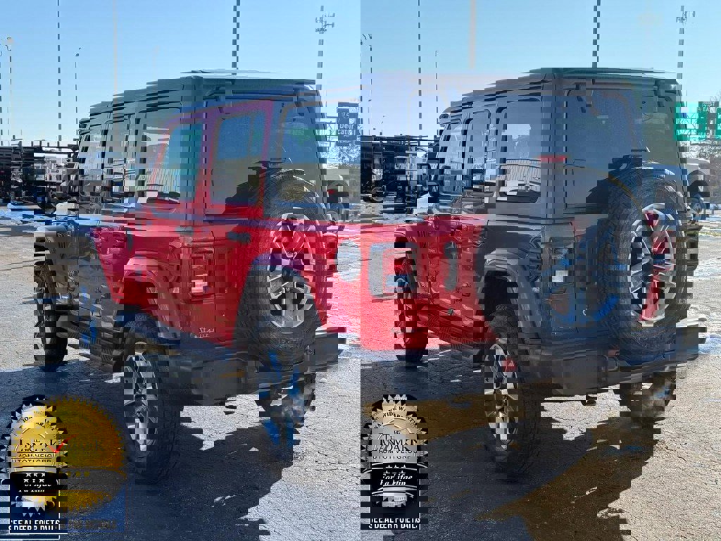 Used 2019 Jeep Wrangler Unlimited Sahara image 7