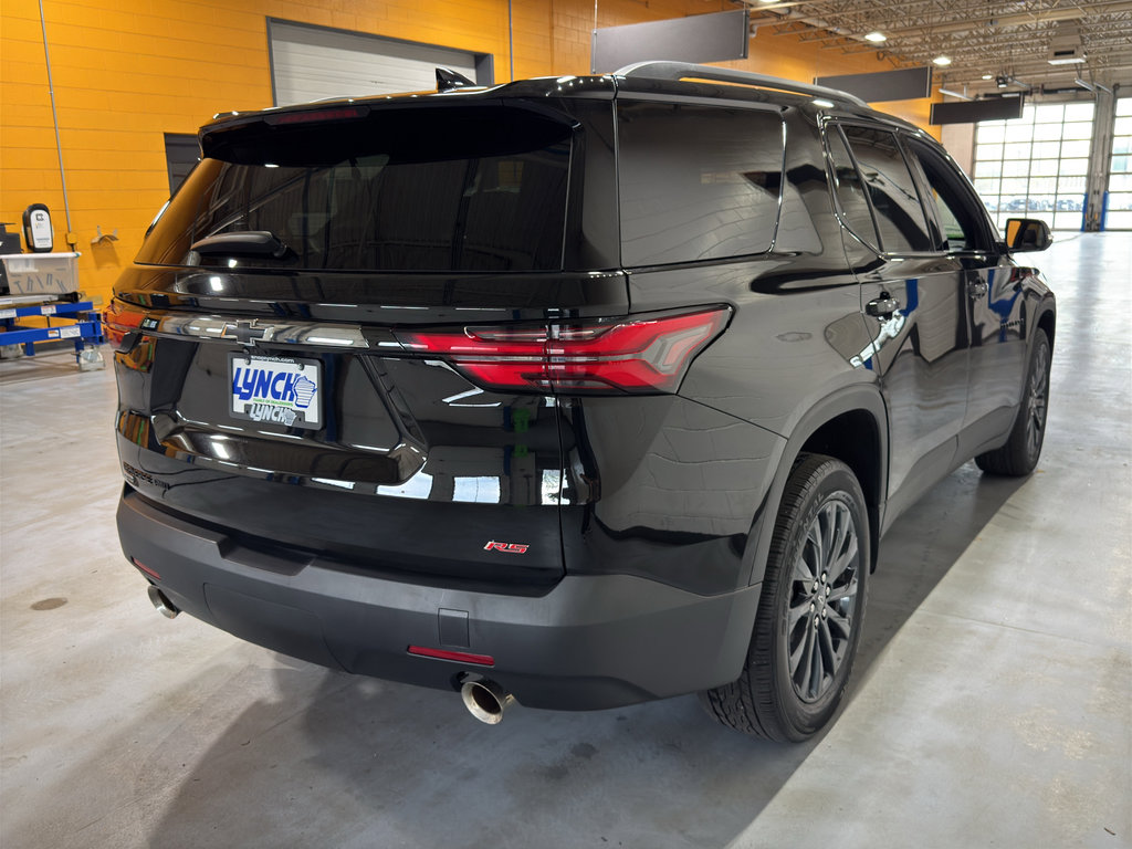 Used 2024 Chevrolet Traverse RS w/ LPO, Floor Liner Package AWD/4WD image 5