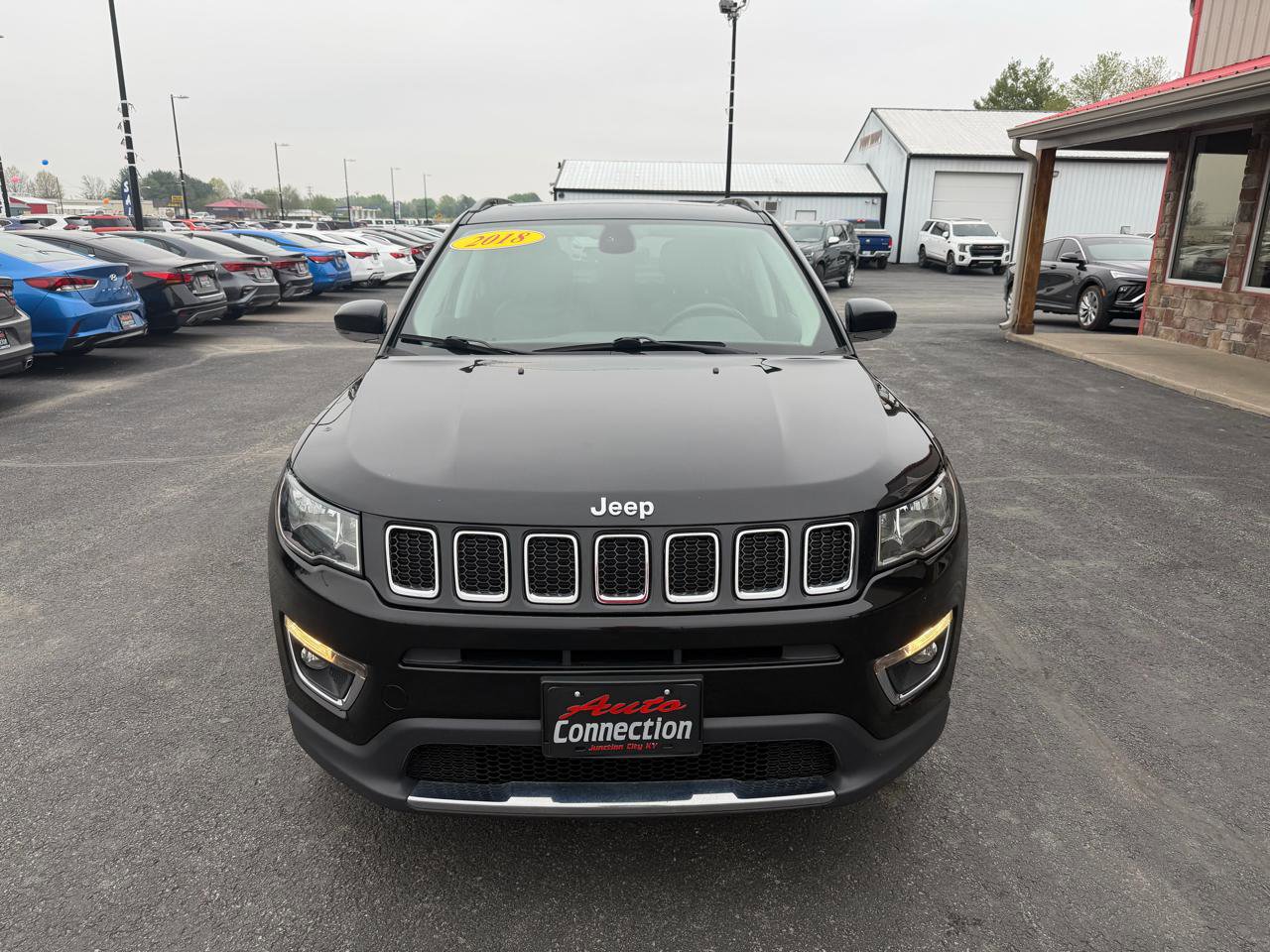 Used 2018 Jeep Compass Limited w/ Navigation Group AWD/4WD image 10