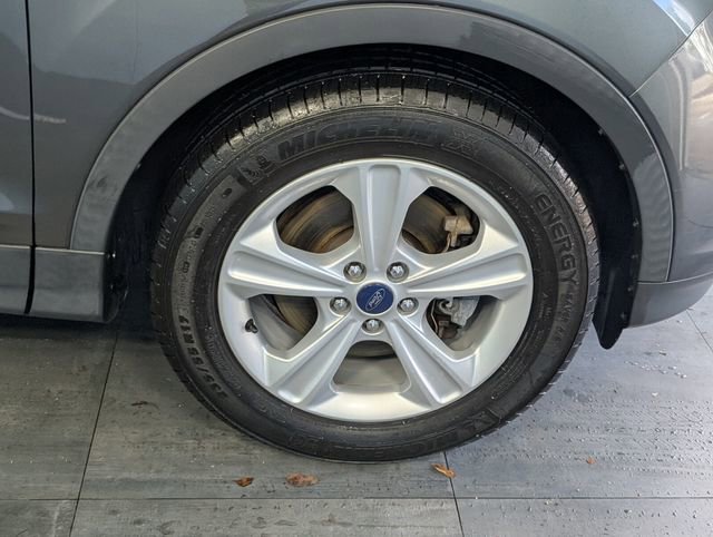Used 2016 Ford Escape SE image 18