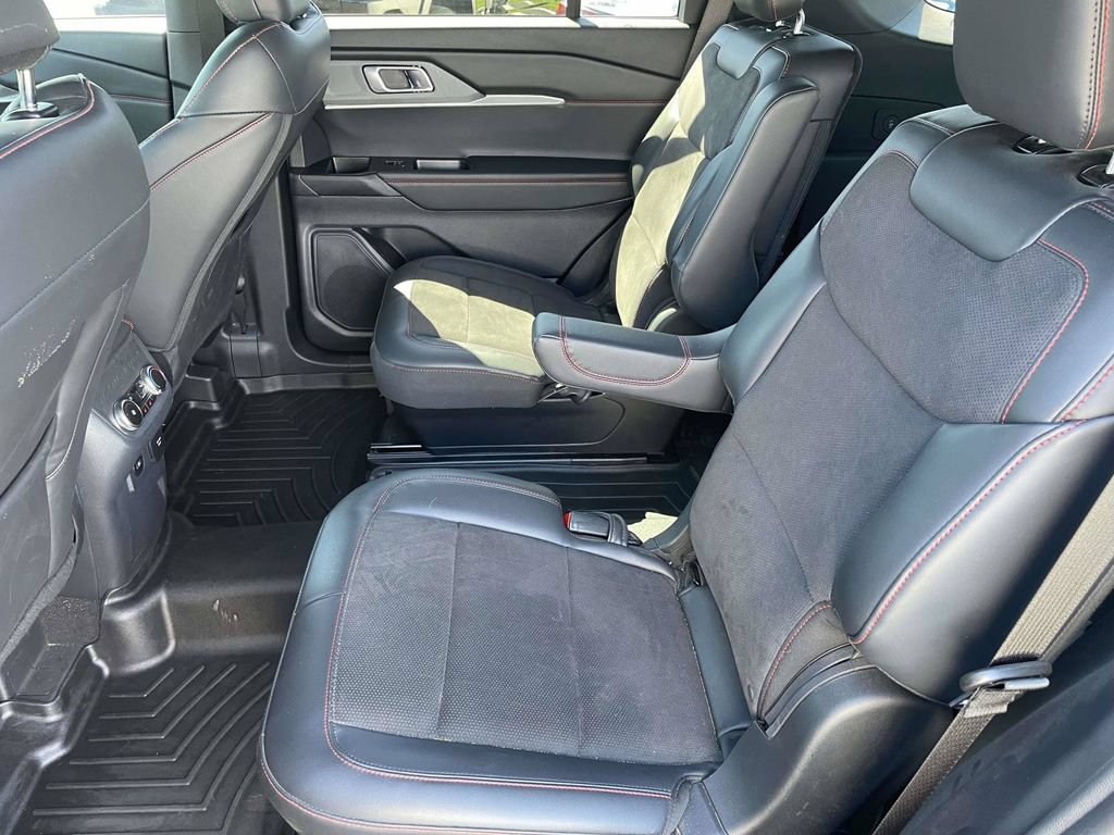Certified 2026 Ford Explorer ST AWD/4WD image 12