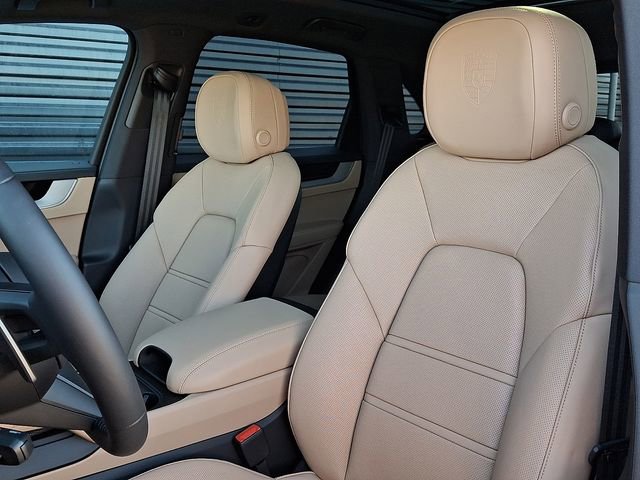 New 2026 Porsche Cayenne image 5