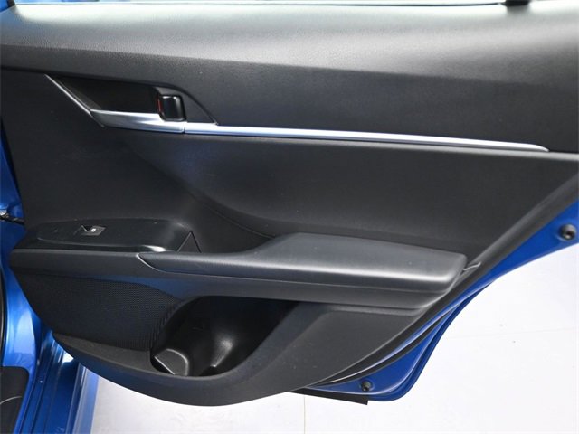 Used 2020 Toyota Camry SE image 36