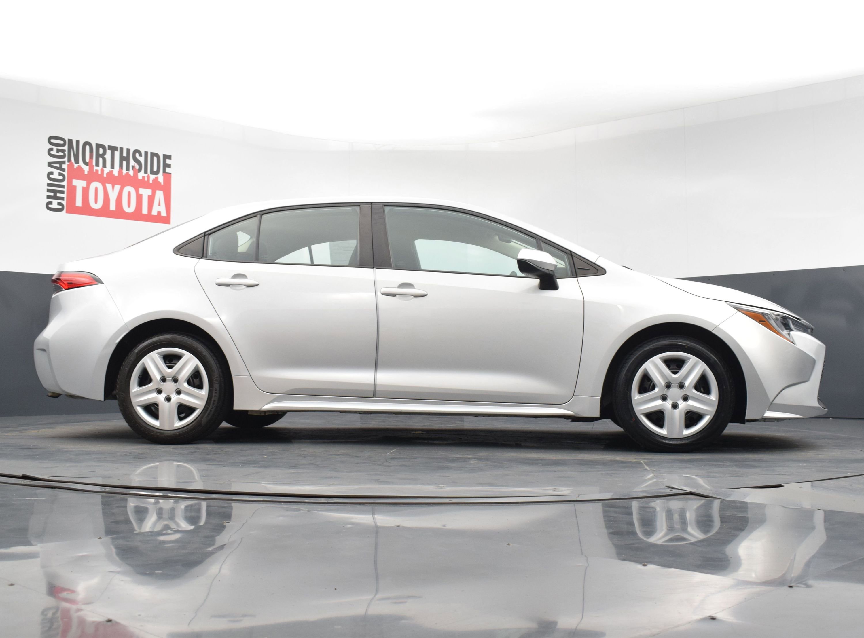 Used 2022 Toyota Corolla LE FWD image 27