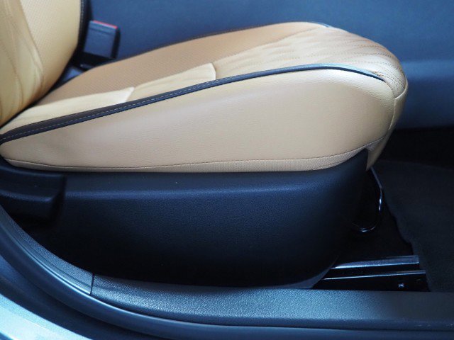 Used 2024 Nissan Sentra SV w/ SV Premium Package image 62