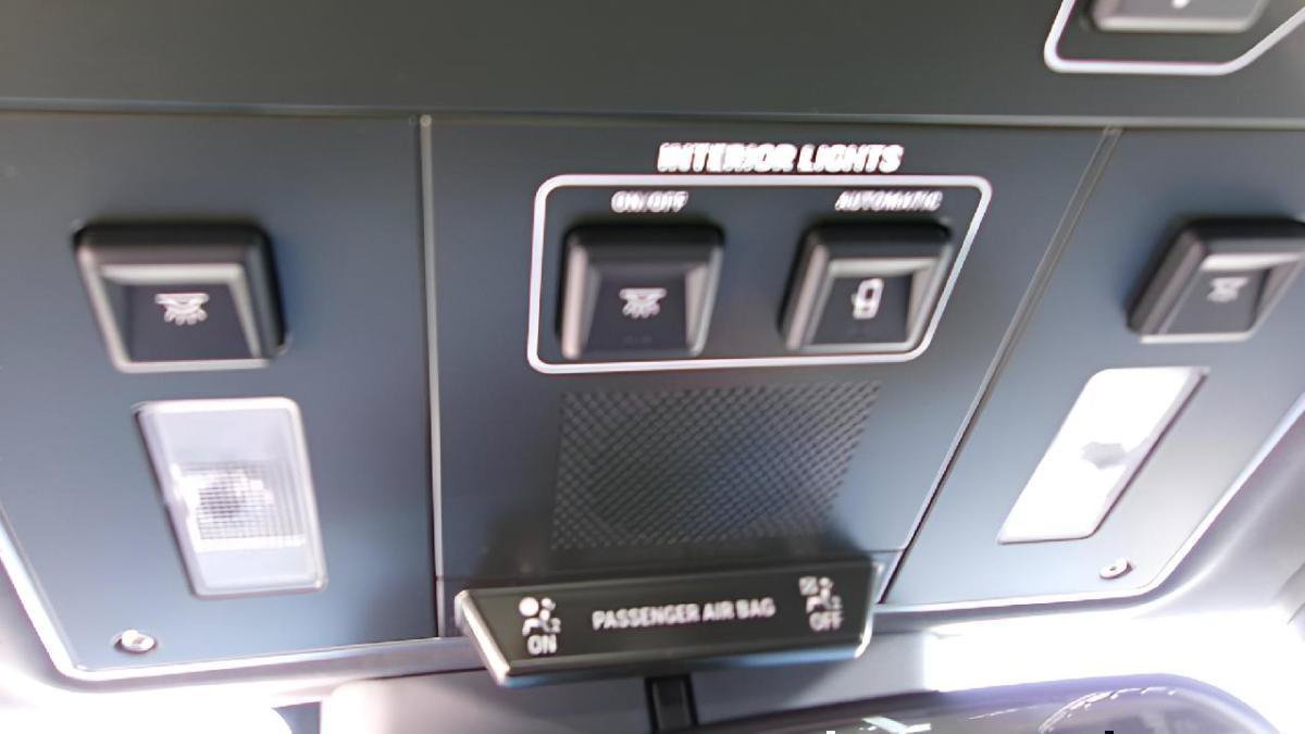 Used 2025 INEOS Grenadier Station Wagon AWD/4WD image 25