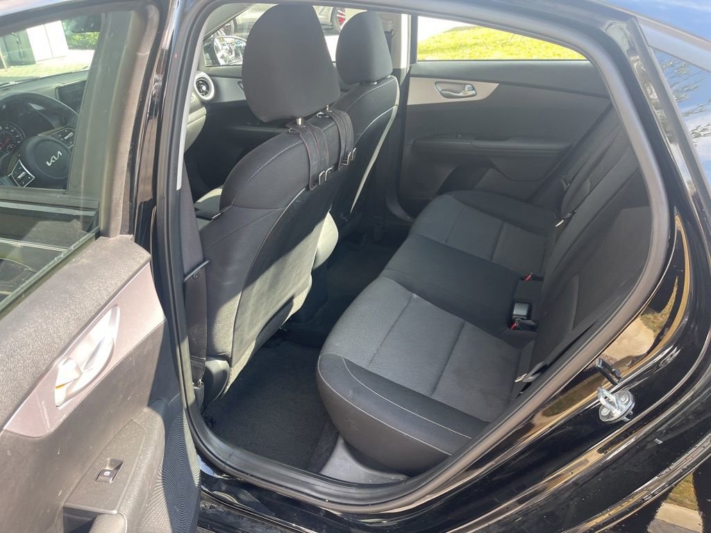 Used 2024 Kia Forte LXS image 3