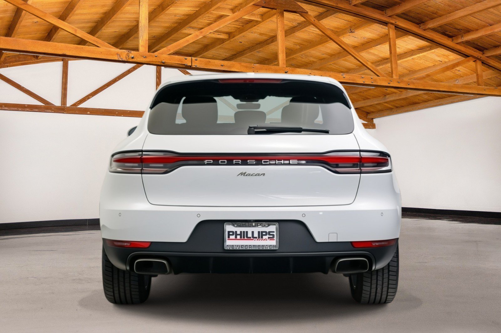 Used 2019 Porsche Macan AWD/4WD image 4