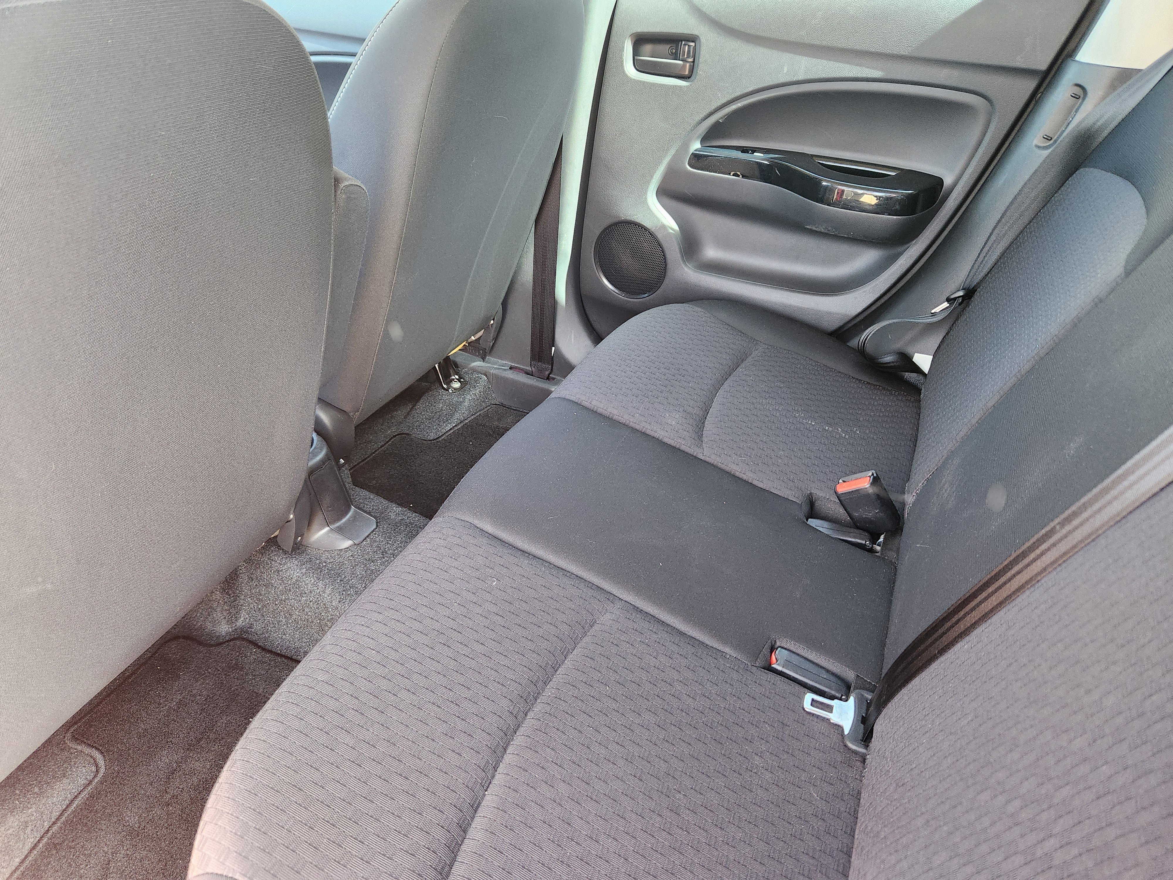 Used 2018 Mitsubishi Mirage SE image 12