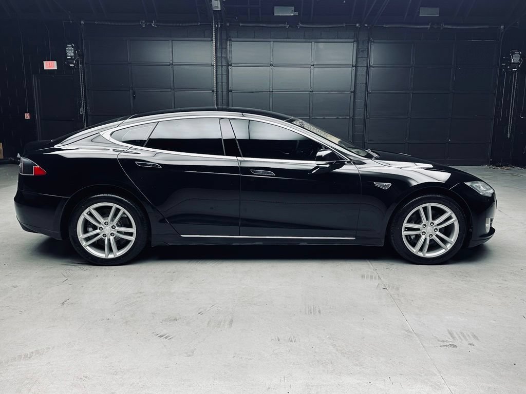 Used 2013 Tesla Model S Performance RWD image 8
