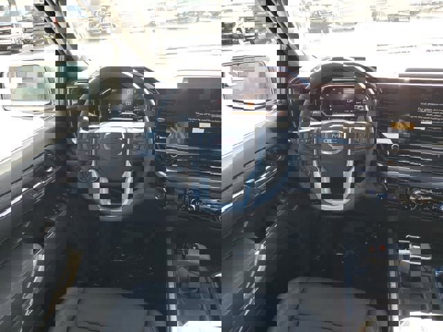 New 2026 GMC Sierra 1500 SLT w/ SLT Premium Package image 14