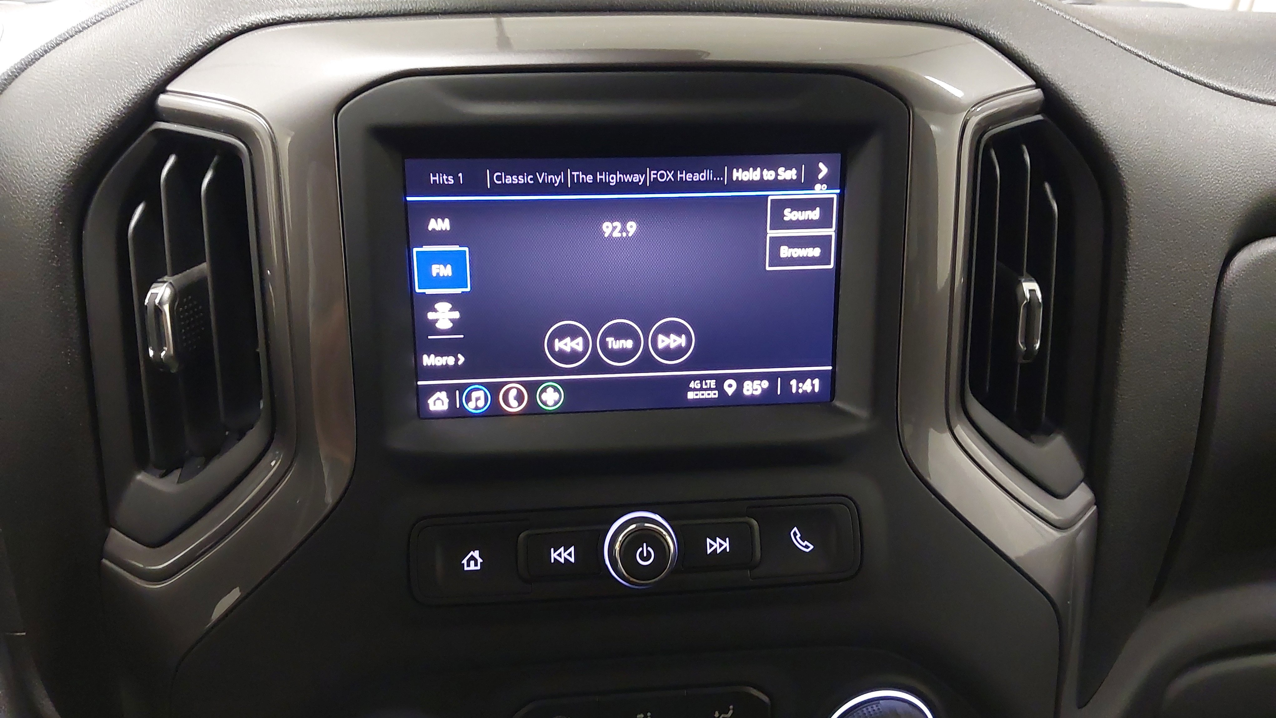 Used 2024 Chevrolet Silverado 2500 Custom w/ Custom Convenience Package image 20