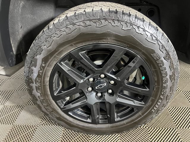 Used 2023 Chevrolet Colorado Trail Boss AWD/4WD image 17