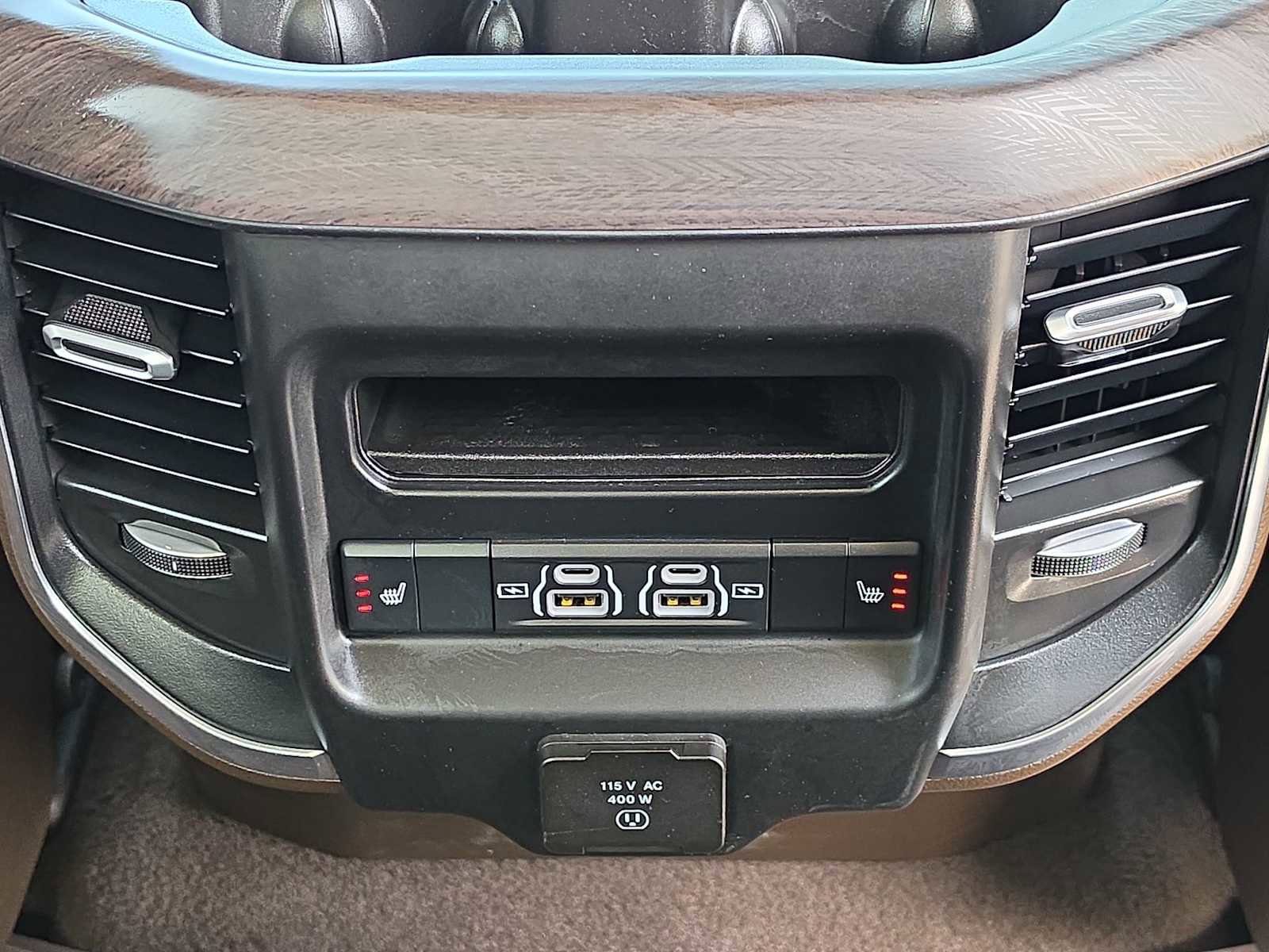 Used 2025 RAM 1500 Laramie w/ Advanced Safety Group II AWD/4WD image 34