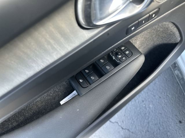 Used 2023 Volvo XC40 B5 Plus w/ Protection Package Premier image 18