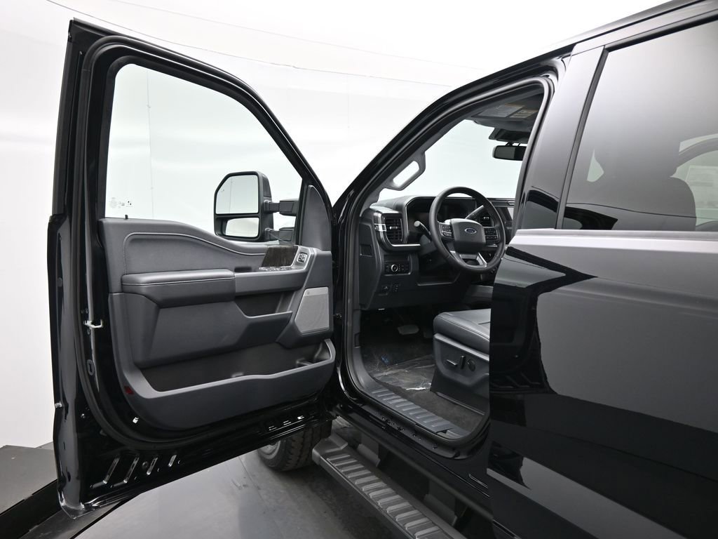 New 2025 Ford F250 Lariat w/ Lariat Ultimate Package image 8