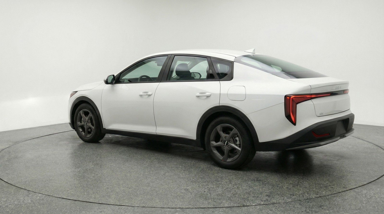 Used 2025 Kia K4 FWD image 6