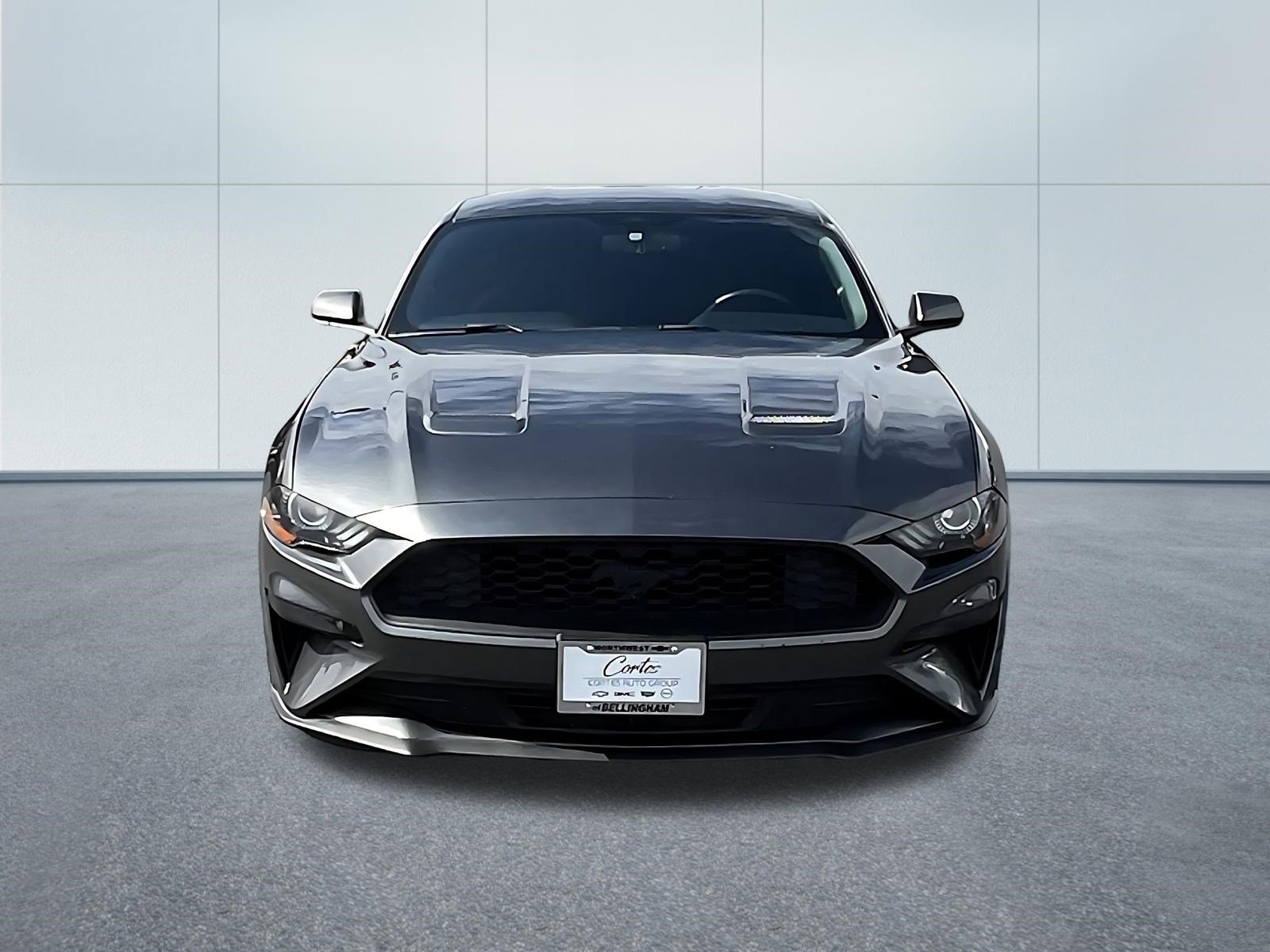 Used 2018 Ford Mustang Coupe w/ Equipment Group 101A RWD image 2
