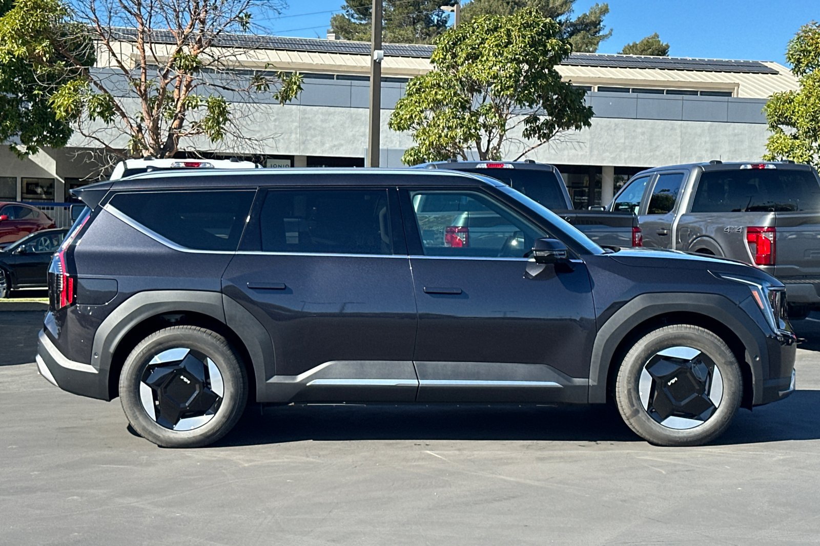 New 2026 Kia EV9 Wind AWD/4WD image 3
