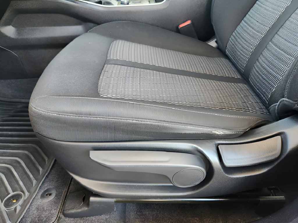 Used 2024 Kia Sorento LX FWD image 23