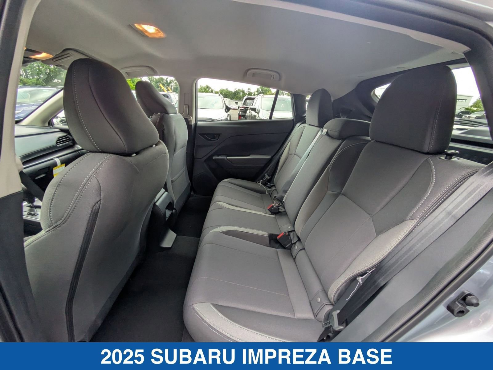 Certified 2025 Subaru Impreza 2.0i image 9