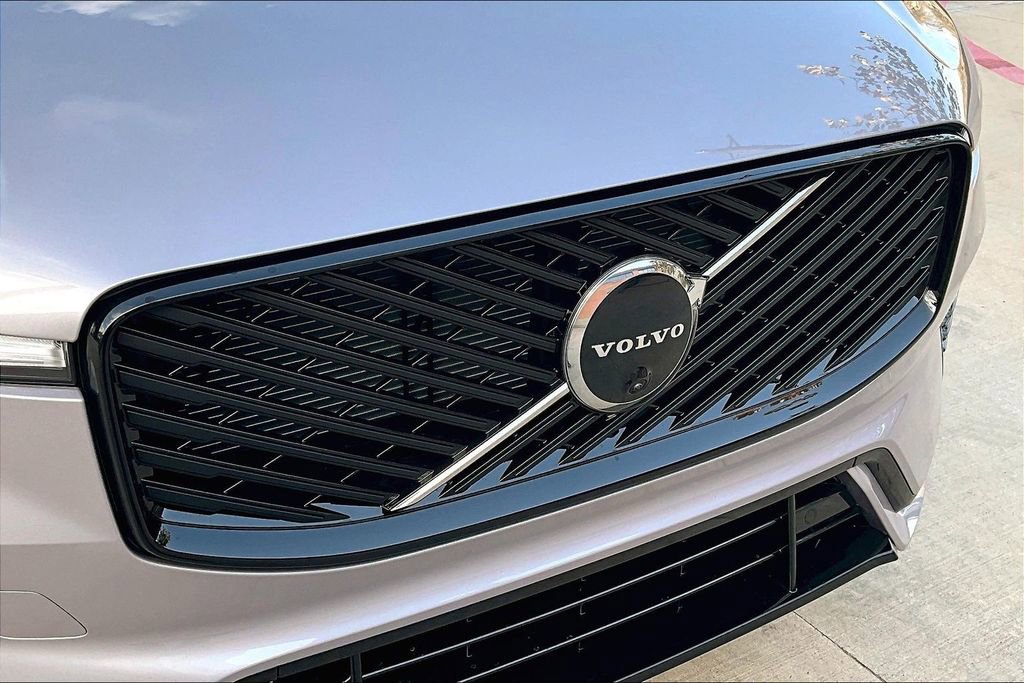 New 2026 Volvo XC60 B5 Plus w/ Protection Package Premier AWD/4WD image 41