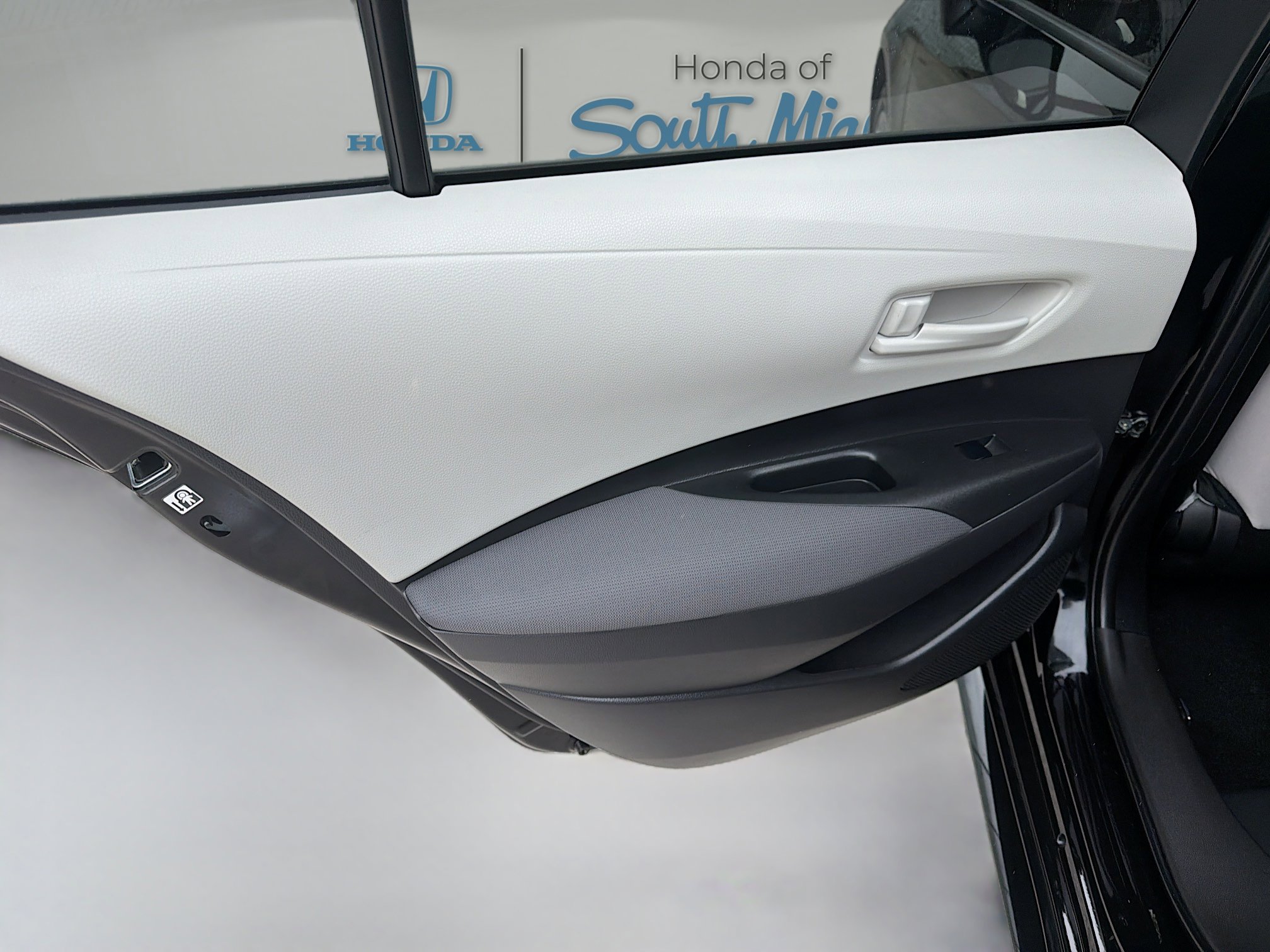 Used 2024 Toyota Corolla LE image 24