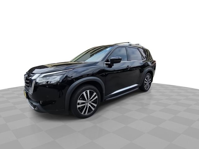 Used 2023 Nissan Pathfinder Platinum AWD/4WD image 4