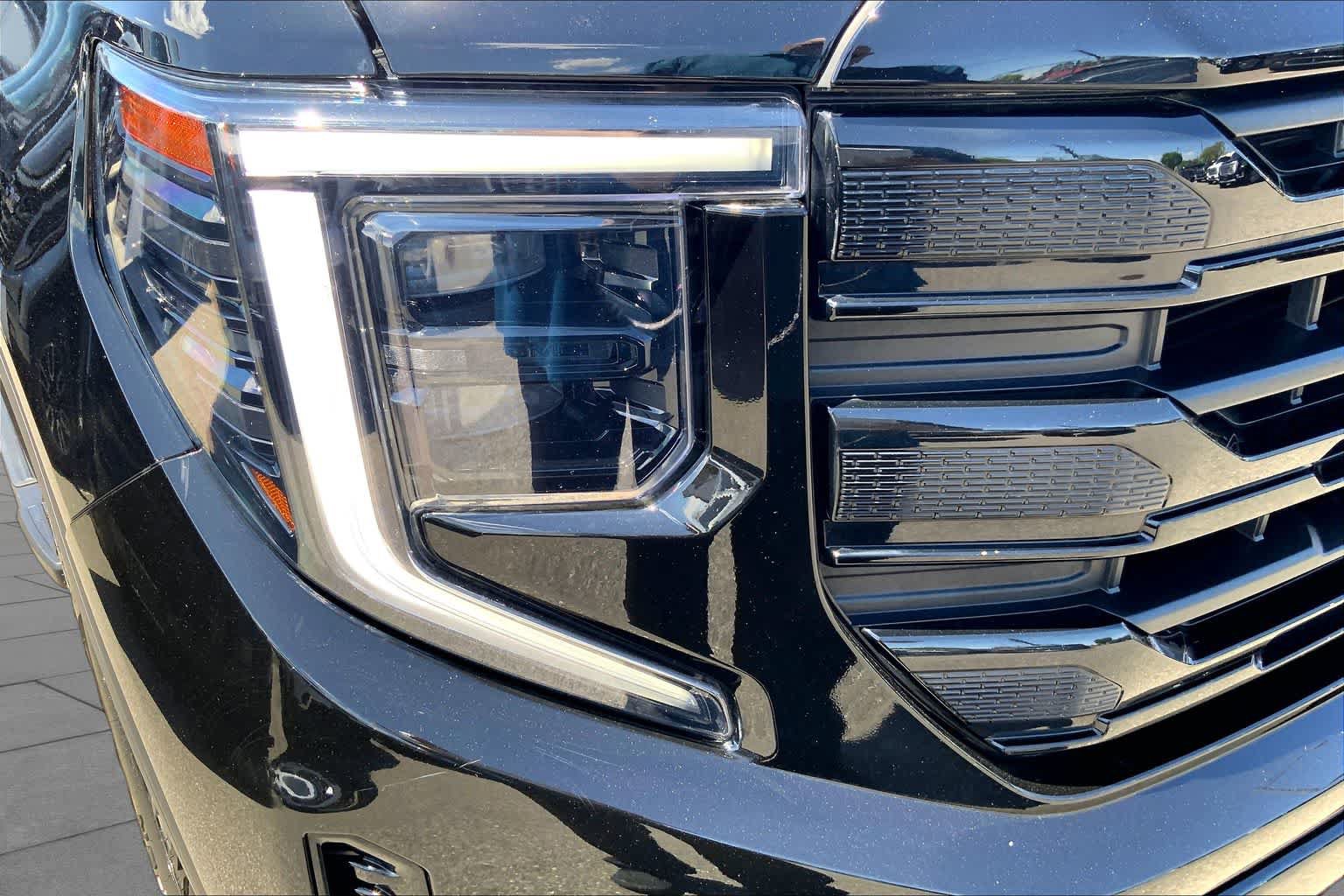 Used 2023 GMC Sierra 1500 Elevation AWD/4WD image 26