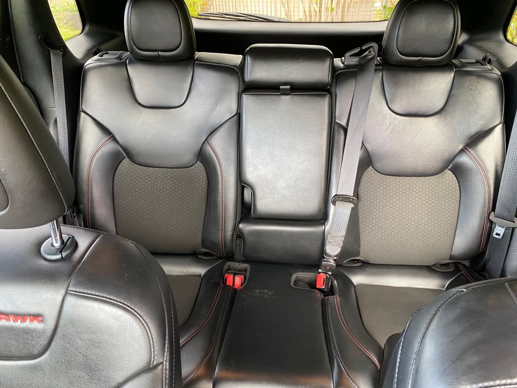 Used 2021 Jeep Cherokee Trailhawk w/ Technology Group AWD/4WD image 17