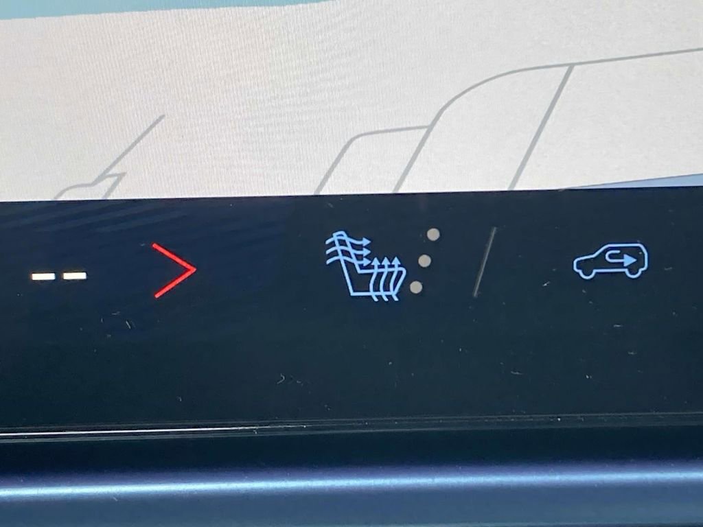 New 2026 Chevrolet Equinox EV LT image 21