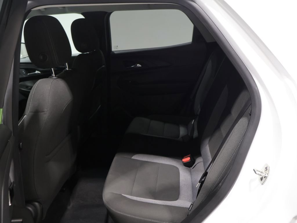 Used 2025 Chevrolet TrailBlazer LT AWD/4WD image 18