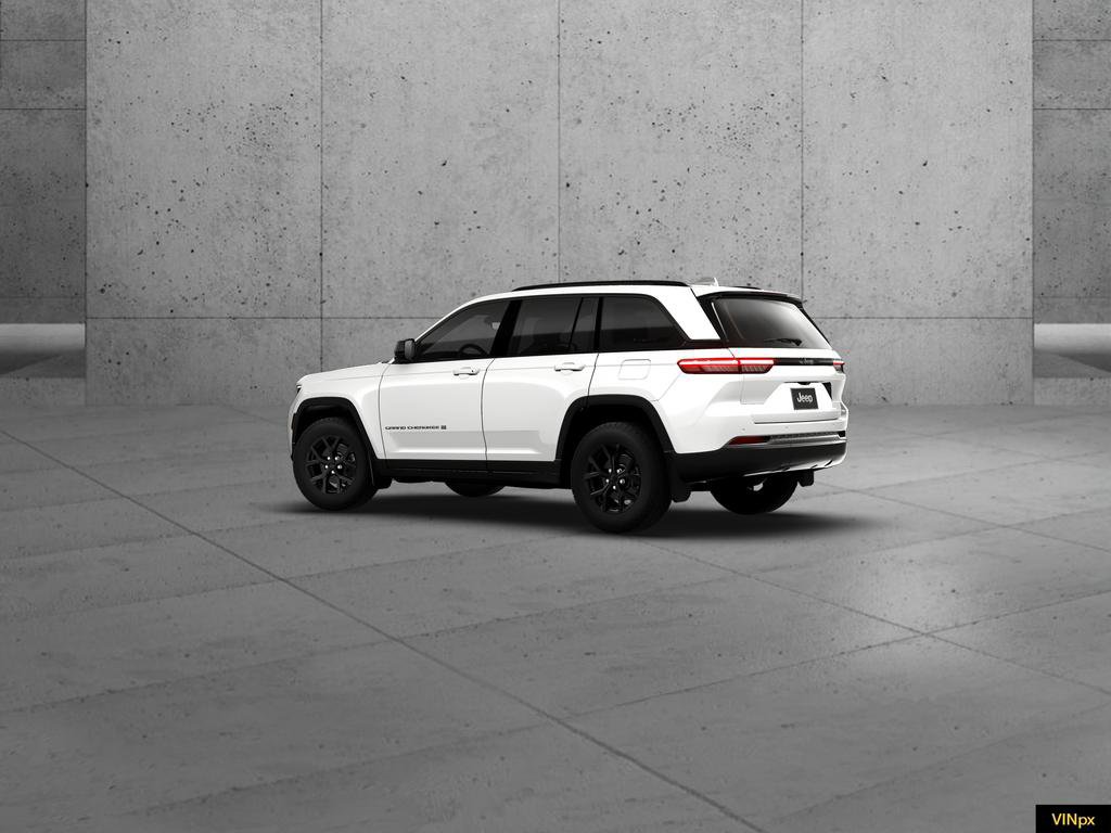 New 2026 Jeep Grand Cherokee Altitude image 4