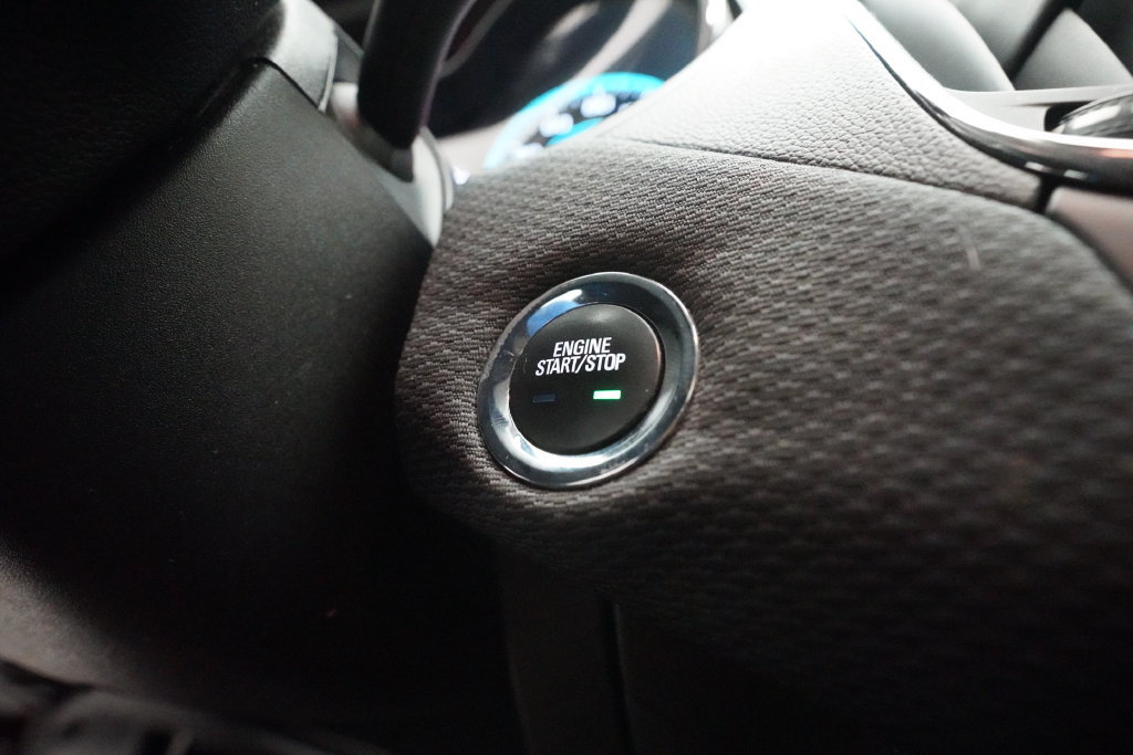 Used 2018 Chevrolet Cruze LT w/ Convenience Package FWD image 29