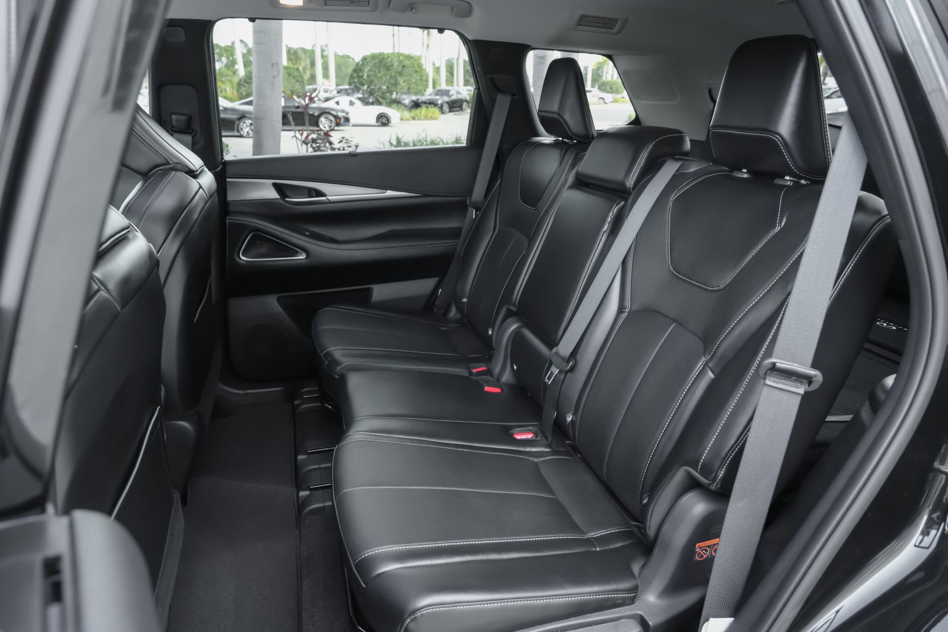 Certified 2026 INFINITI QX60 Luxe w/ Cargo Package image 33