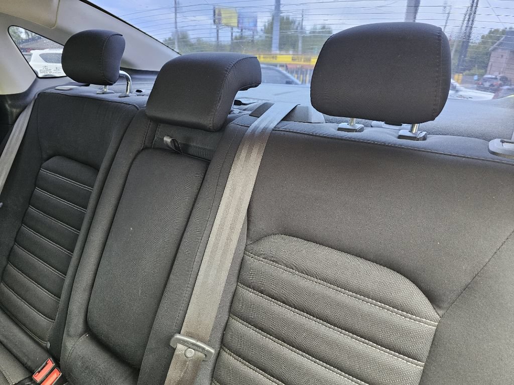 Used 2015 Ford Fusion SE FWD image 34