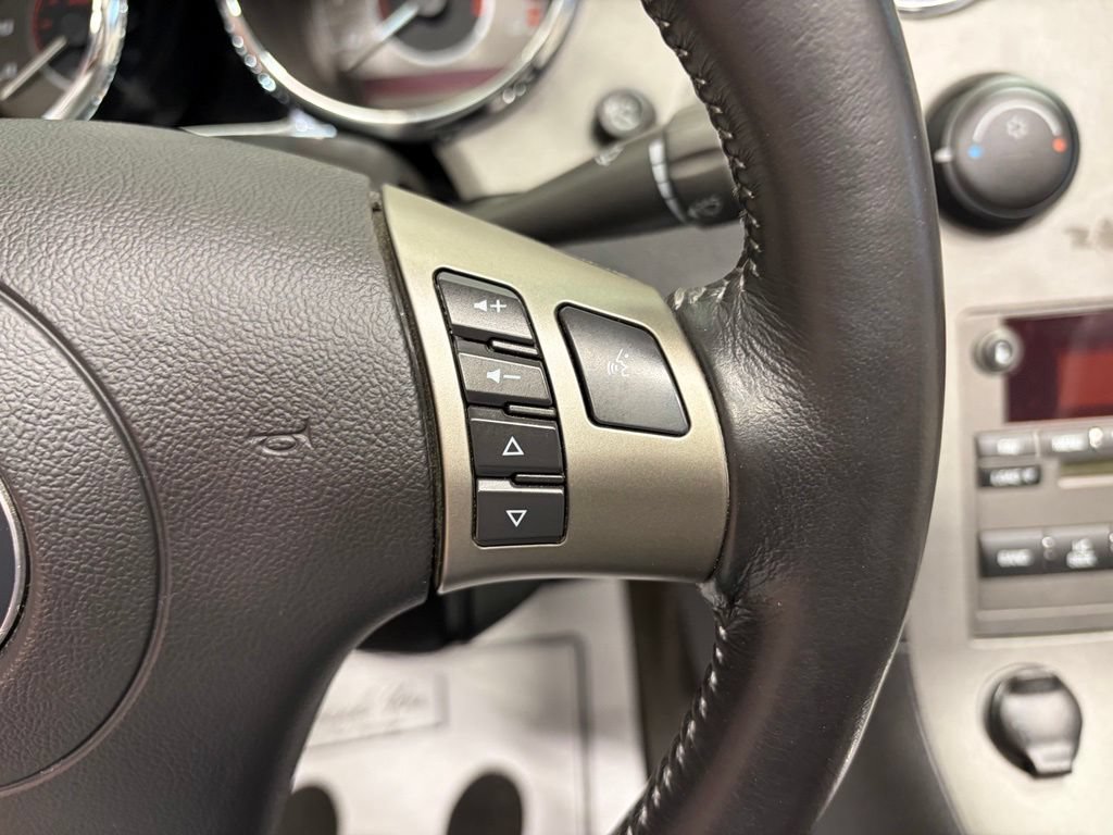 Used 2008 Pontiac Solstice GXP w/ Premium Package RWD image 13
