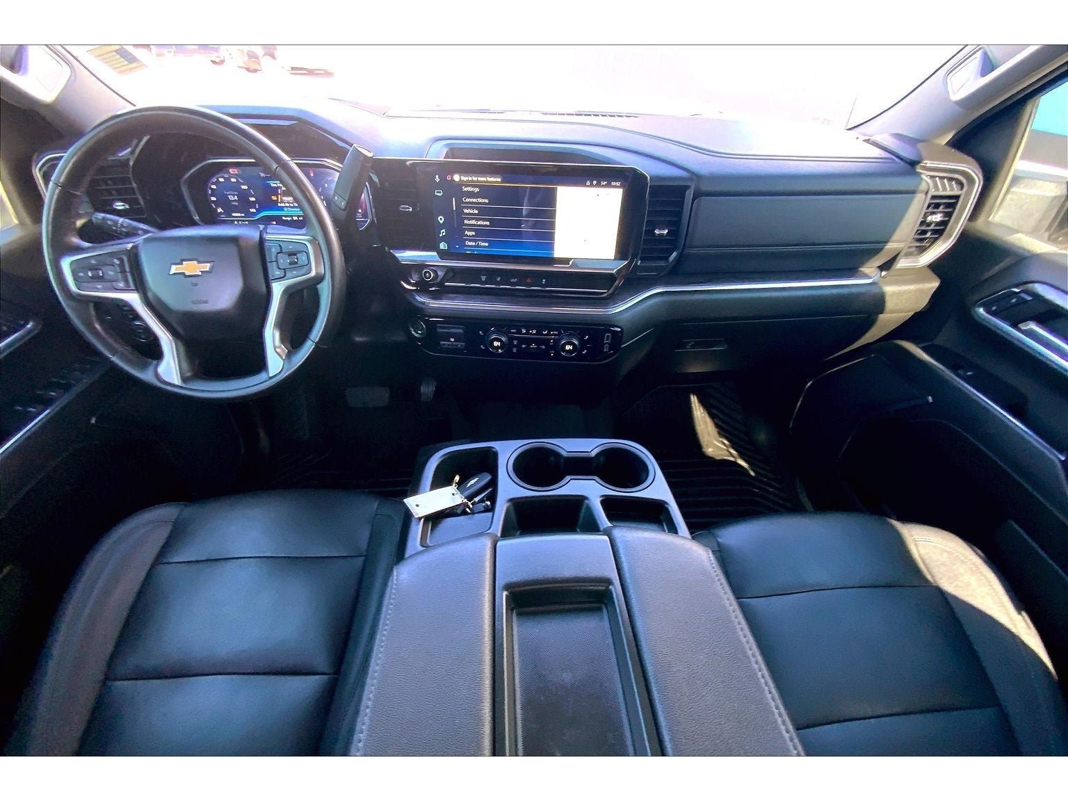 Used 2024 Chevrolet Silverado 3500 LTZ AWD/4WD image 17