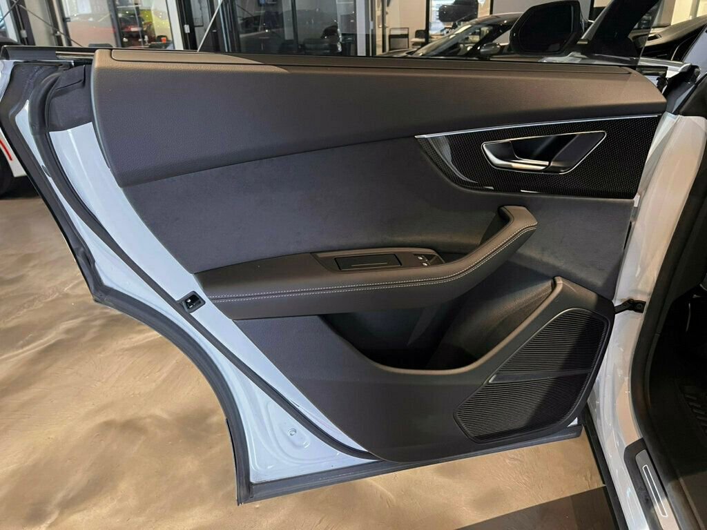 Used 2023 Audi SQ8 Premium Plus w/ Executive Package image 20