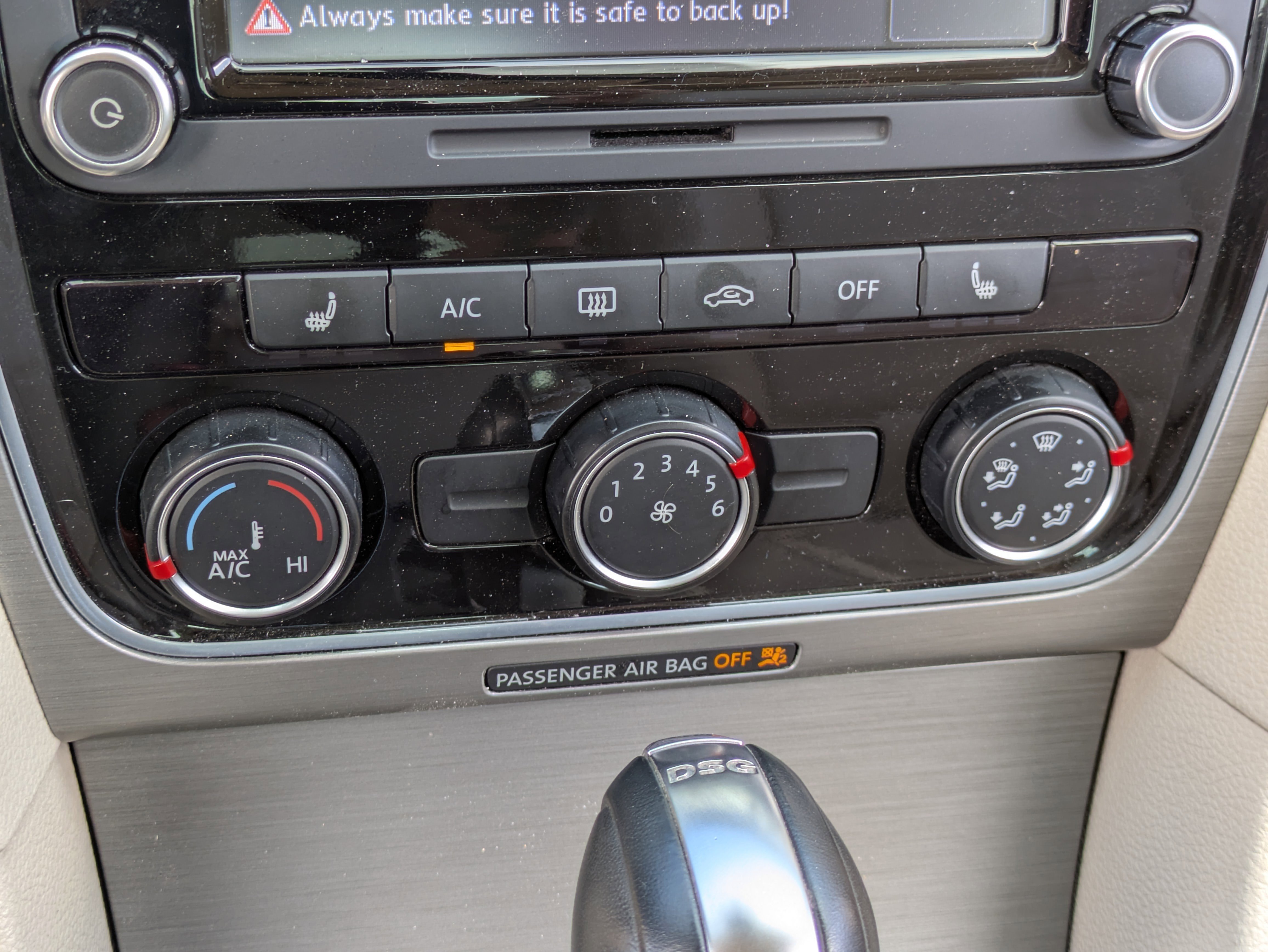 Used 2014 Volkswagen Passat TDI SE image 23