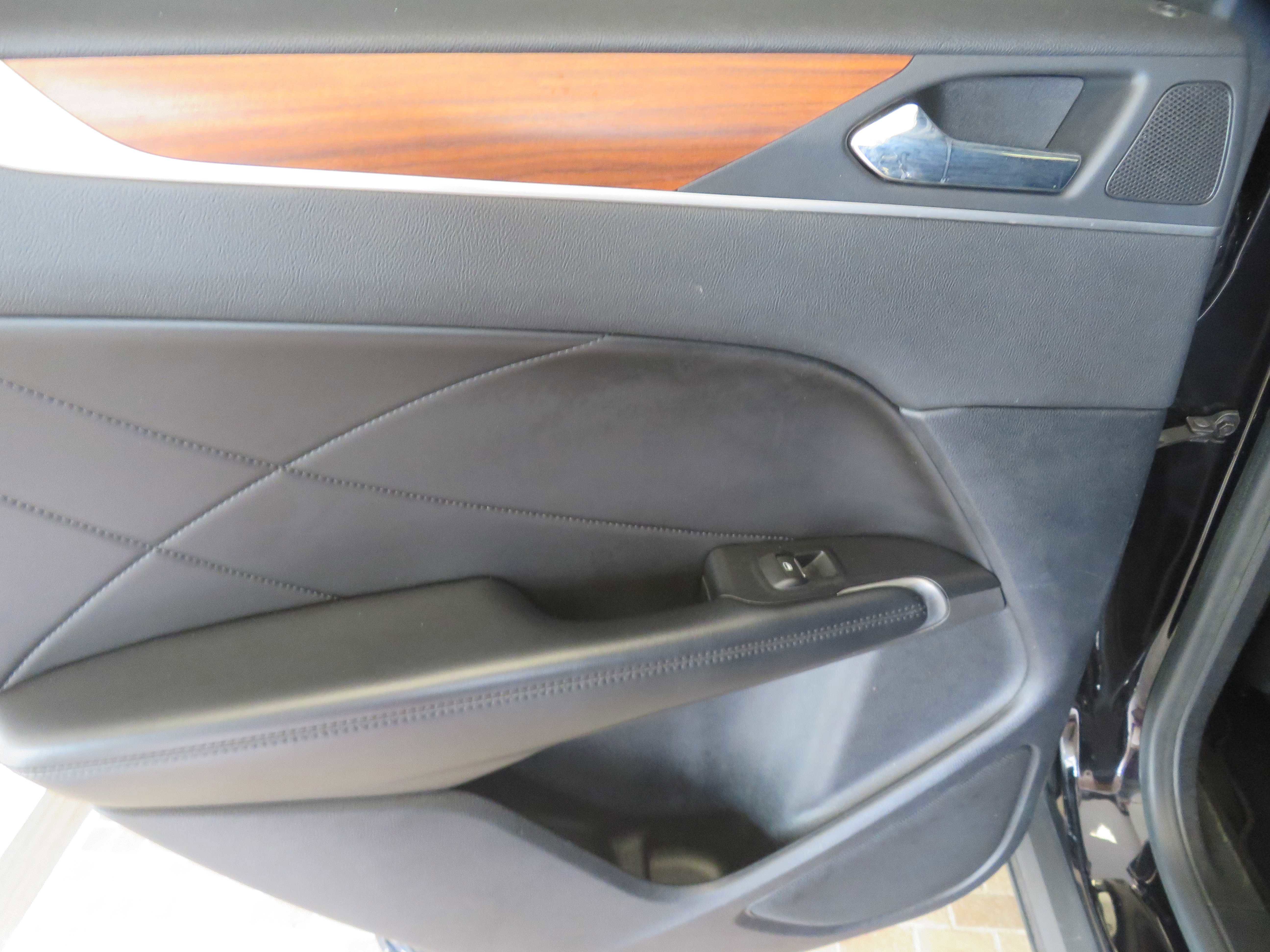 Used 2019 Lincoln MKC Reserve w/ MKC Climate Package image 19