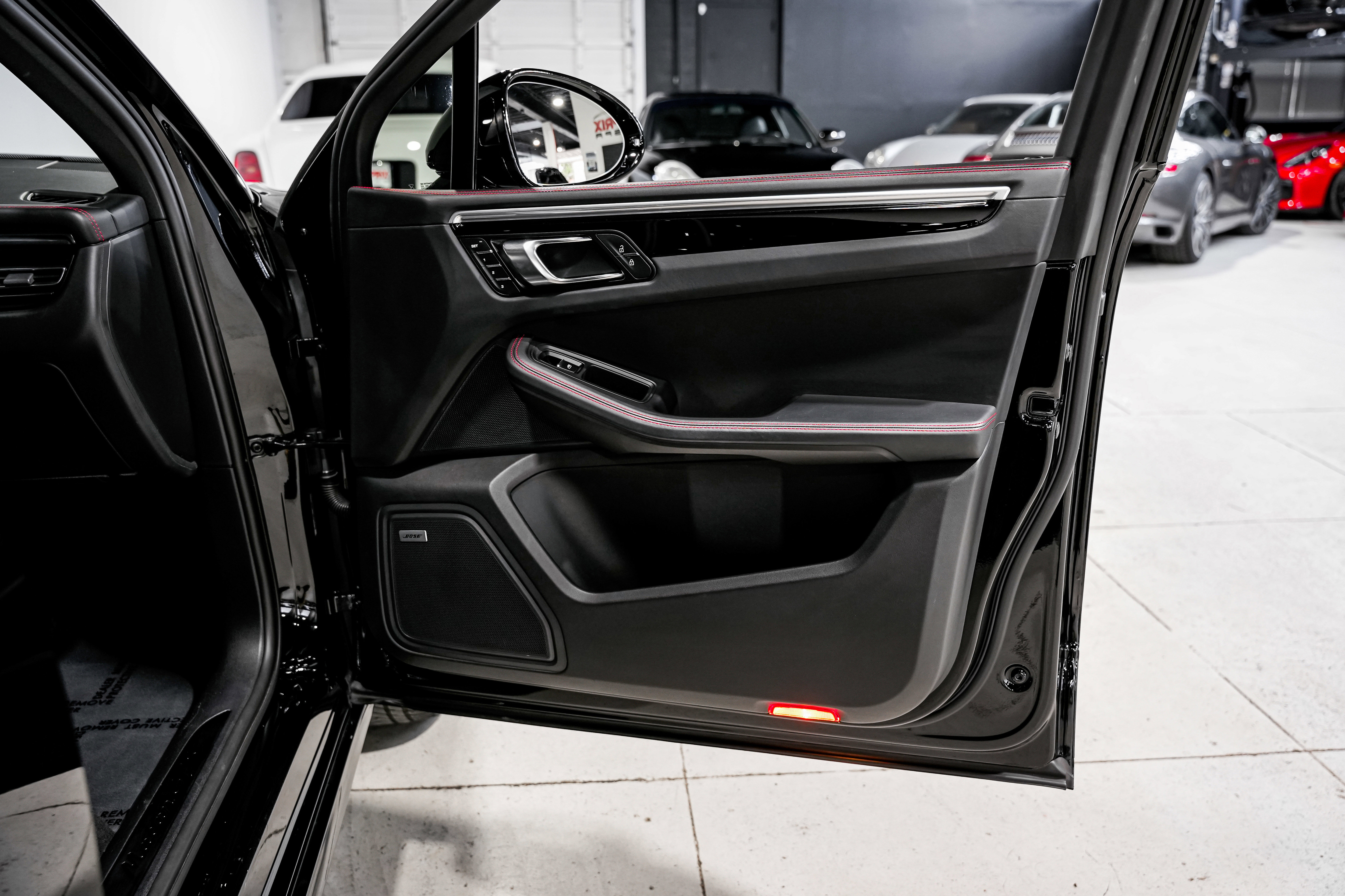 Used 2021 Porsche Macan GTS image 23