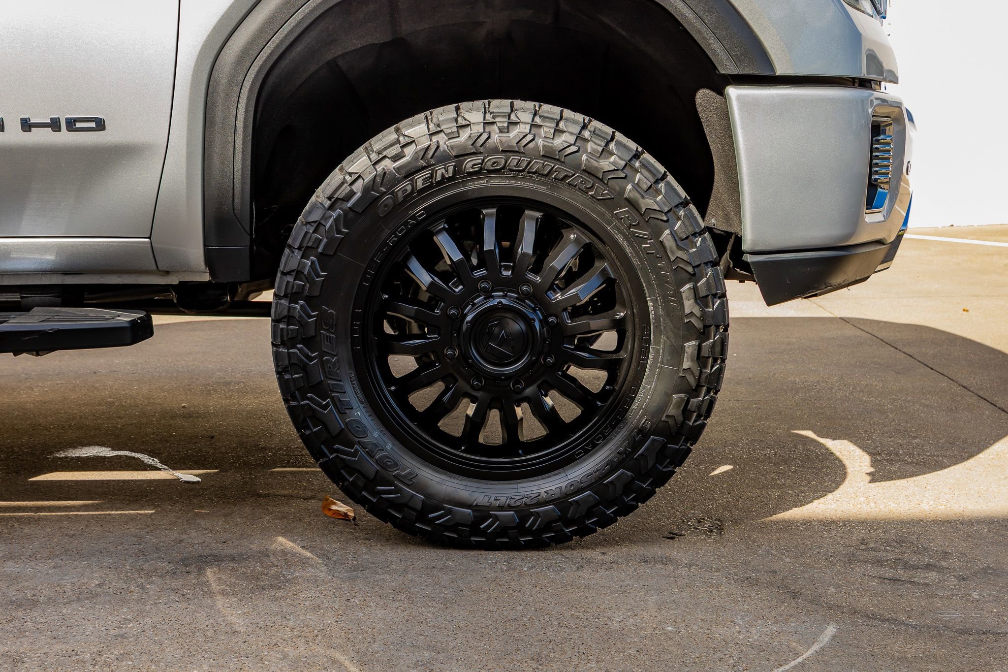 Used 2020 GMC Sierra 3500 Denali w/ Denali Ultimate Package image 12