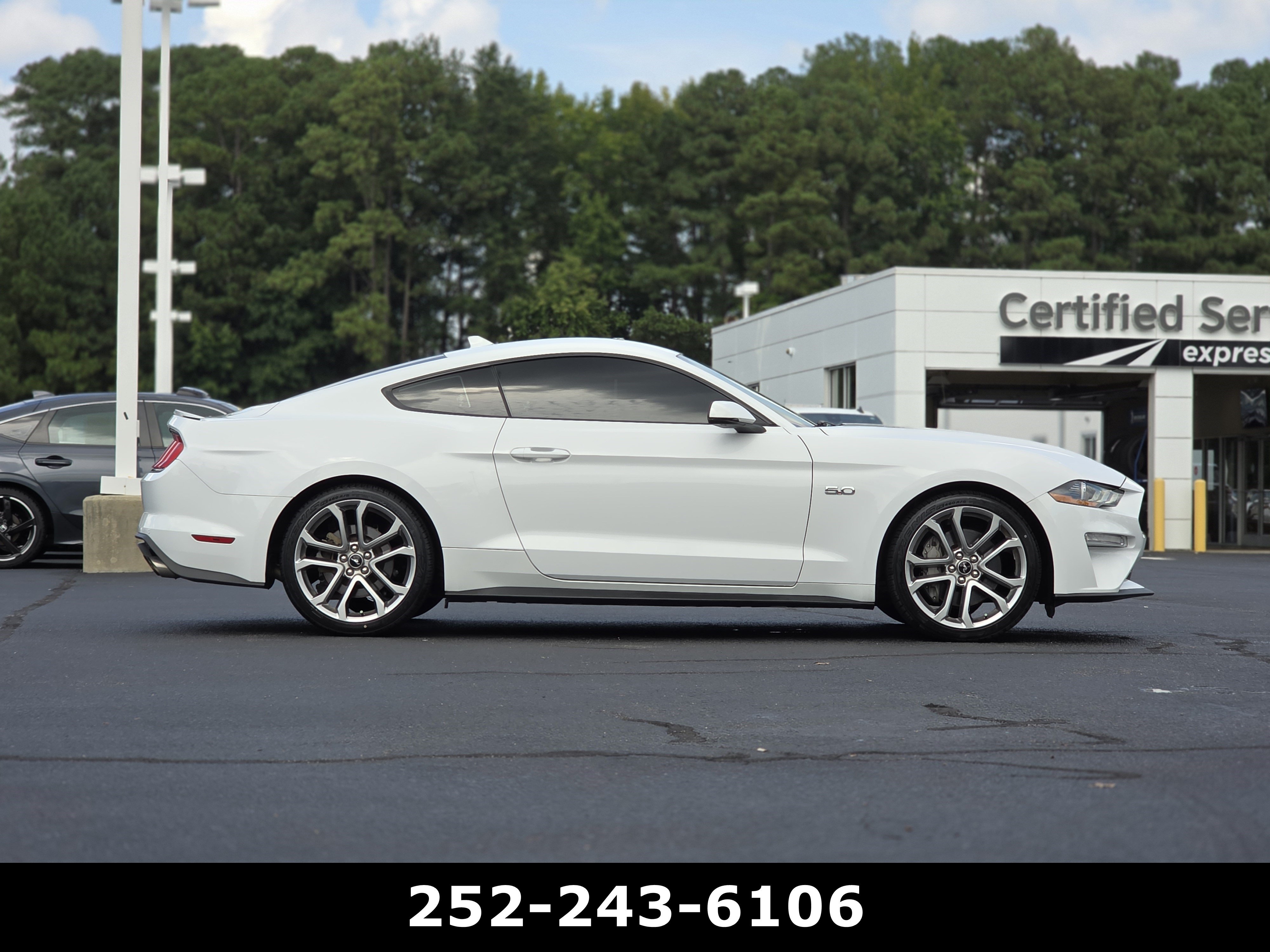 Used 2022 Ford Mustang GT Premium w/ Equipment Group 401A RWD image 8
