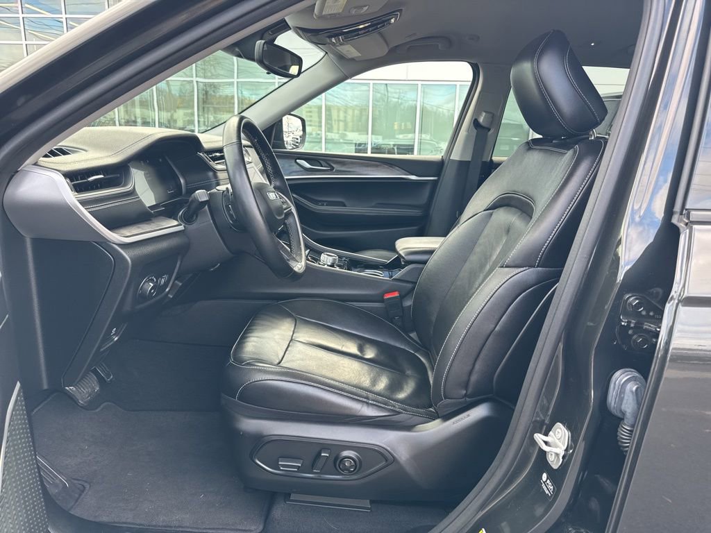 Used 2022 Jeep Grand Cherokee L Limited image 14