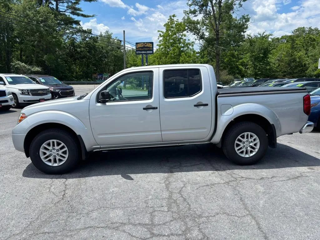 Used 2018 Nissan Frontier SV AWD/4WD image 5