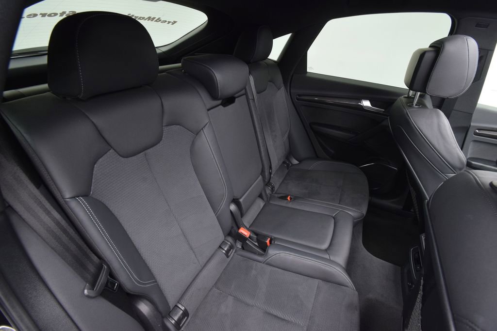 Used 2022 Audi SQ5 Premium image 24
